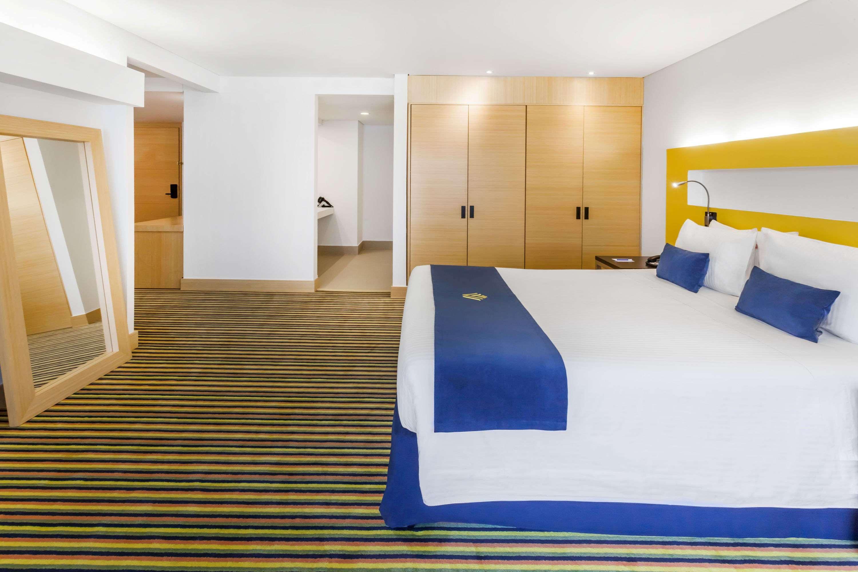 วินด์แฮม โบโกตา Hotel ภายนอก รูปภาพ A room at the hotel