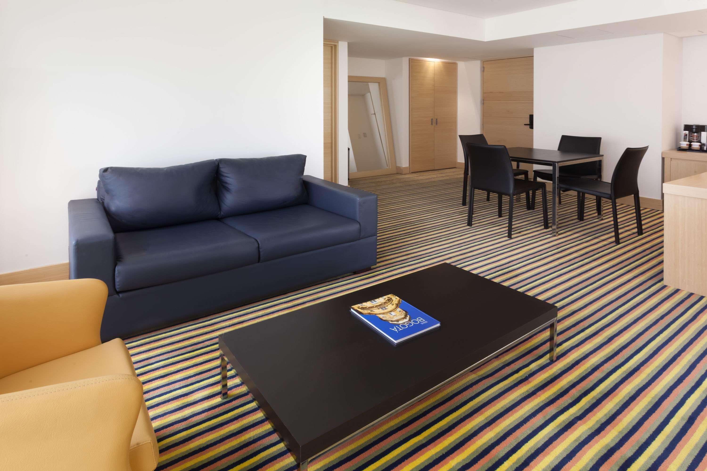 วินด์แฮม โบโกตา Hotel ภายนอก รูปภาพ A suite at the hotel