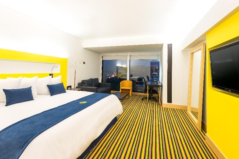 วินด์แฮม โบโกตา Hotel ภายนอก รูปภาพ A room at the hotel