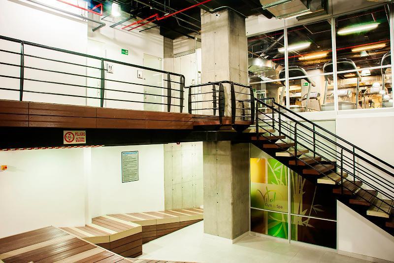 วินด์แฮม โบโกตา Hotel ภายนอก รูปภาพ Interior of the library